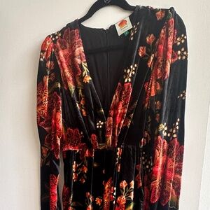 Farm Rio Sneak Garden V Neck Jumpsuit - size small